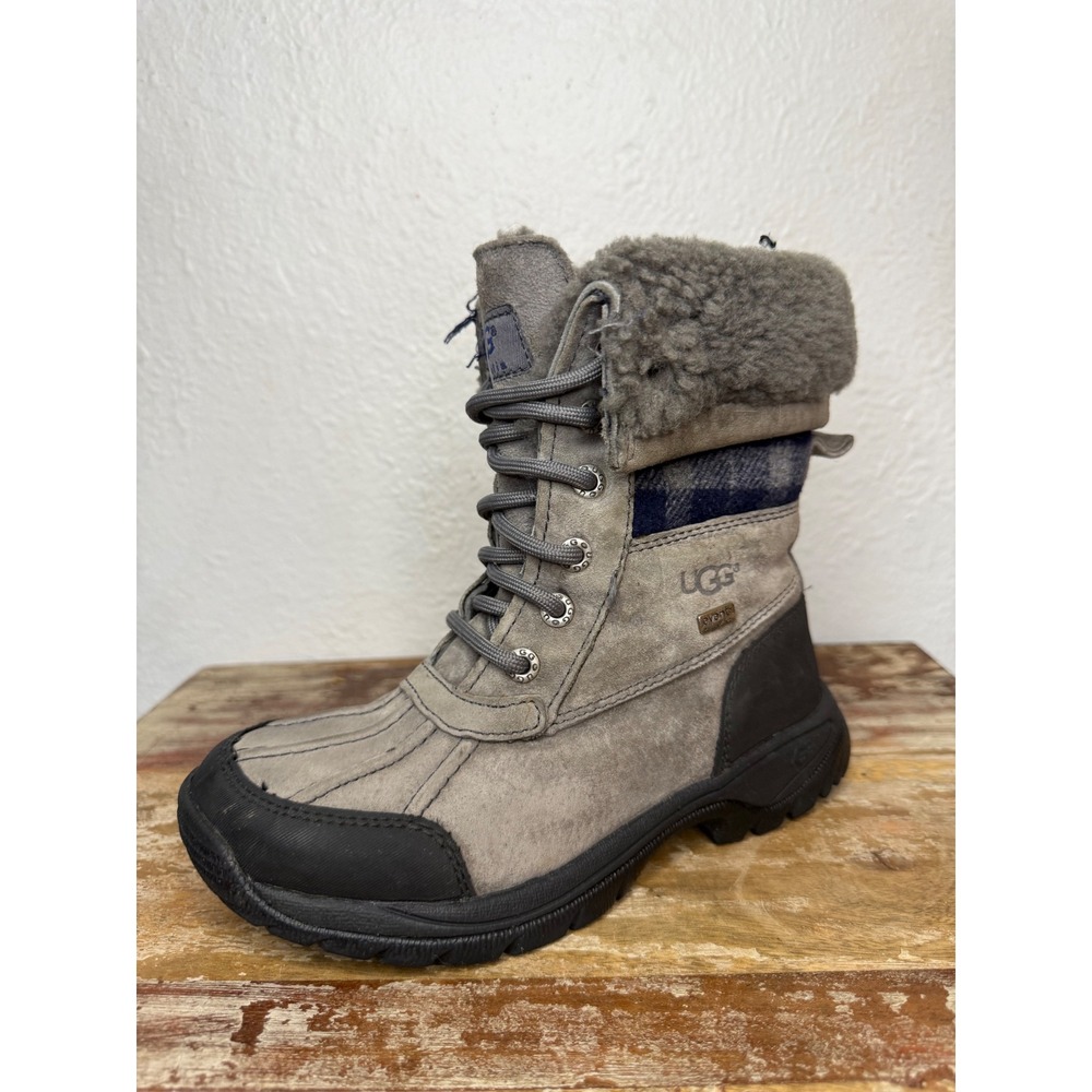 UGG Butte Kids 13 Winter Boot Gray Navy Plaid Waterproof Sheepskin Snow Boots